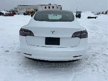 2023 Tesla Model 3 - Photo 5