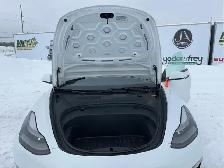 2023 Tesla Model 3 - Photo 15