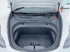 2023 Tesla Model 3 - Photo 16