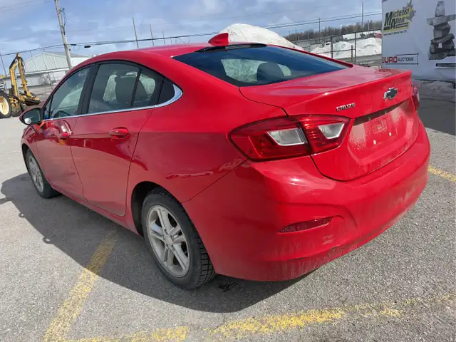 2018 Chevrolet Cruze - Photo 7