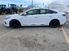 2018 Hyundai SONATA Plug-in Hybrid - Photo 2