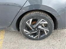 2024 Hyundai ELANTRA - Photo 11