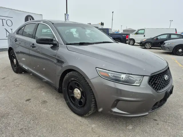 2016 Ford Taurus - Photo 3