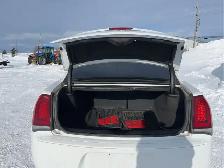 2018 Chrysler 300 - Photo 30