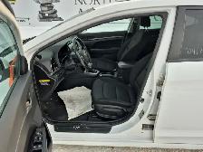 2018 Hyundai ELANTRA - Photo 13