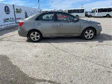 2010 Kia Forte - Photo 6