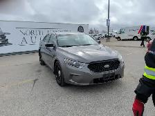 2016 Ford Taurus - Photo 3