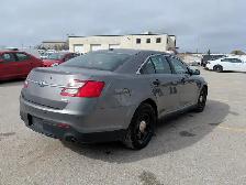 2016 Ford Taurus - Photo 6