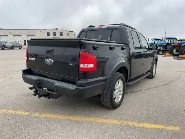 2010 Ford Explorer Sport Trac - Photo 5