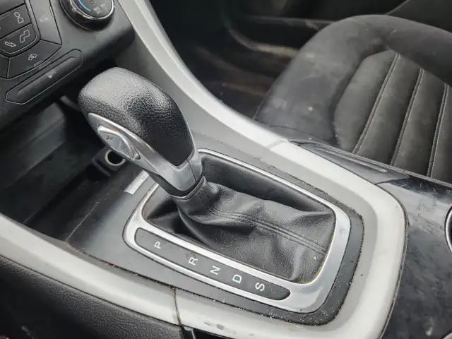 2015 Ford Fusion S - Photo 20