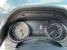 2023 Toyota Camry Hybrid - Photo 17