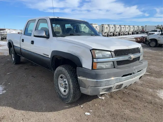 2003 Chevrolet Silverado 2500HD - Photo 7