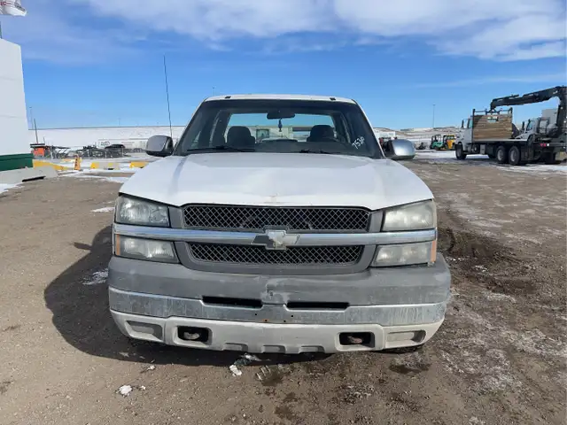 2003 Chevrolet Silverado 2500HD - Photo 8