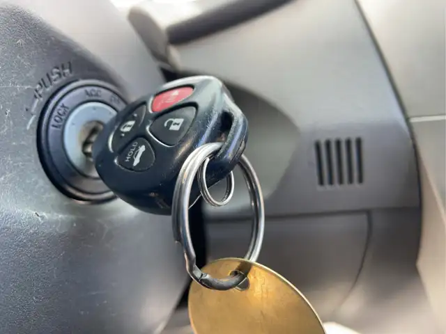 2010 Toyota Corolla - Photo 13