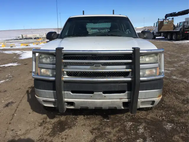 2004 Chevrolet Silverado 2500HD - Photo 8