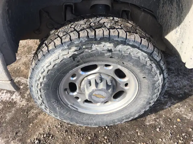 2004 Chevrolet Silverado 2500HD - Photo 9