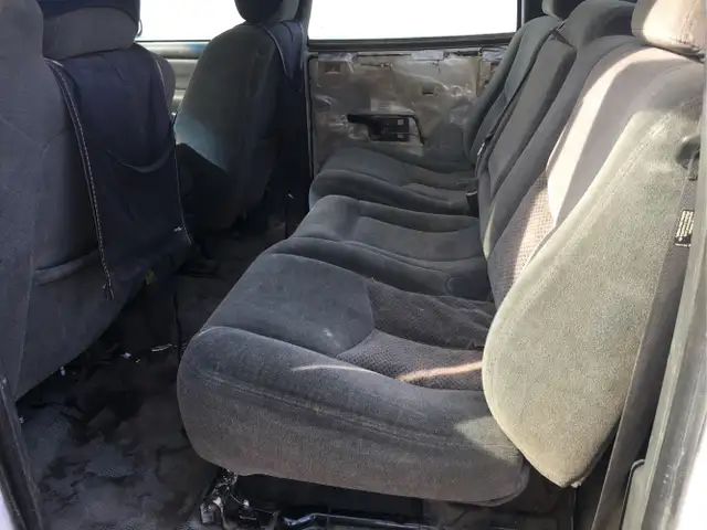 2004 Chevrolet Silverado 2500HD - Photo 16