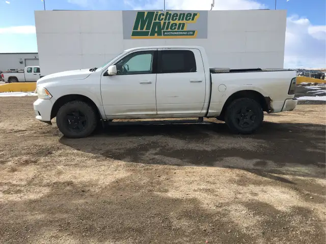 2011 Ram 1500 - Photo 2