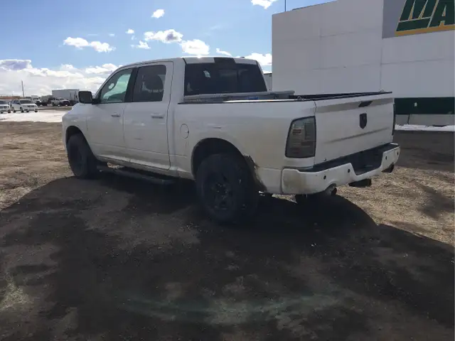 2011 Ram 1500 - Photo 3