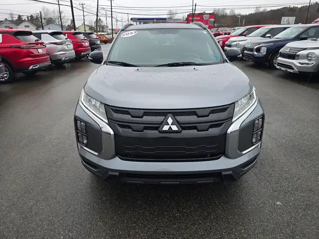 2022 Mitsubishi RVR LE | All Wheel Control | Back up Camera - Photo 2