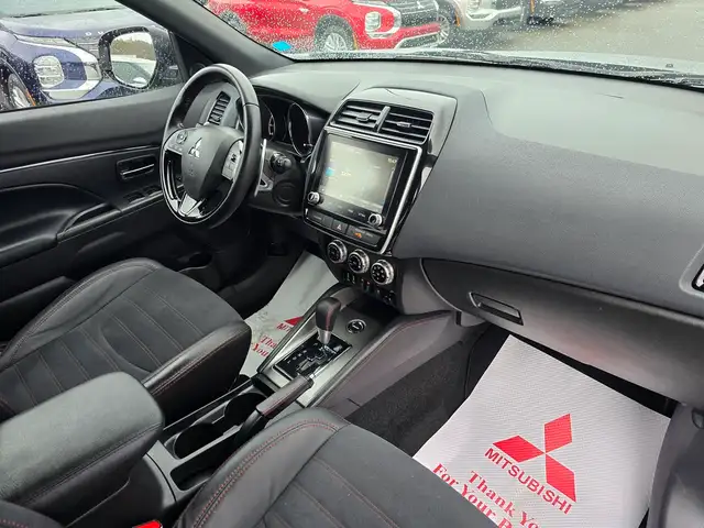 2022 Mitsubishi RVR LE | All Wheel Control | Back up Camera - Photo 9