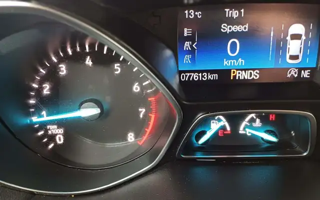 2018 Ford Escape TITANIUM - FULLY LOADED! SUPER-LOW KM! - Photo 12