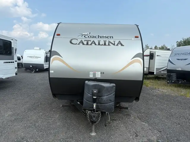 2015 Catalina Legacy 263RLS