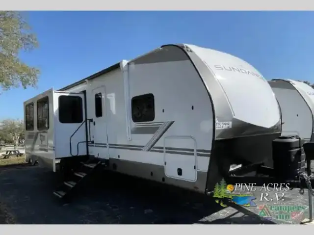 2026 Heartland Sundance Ultra-Lite 31BROK 3 Slides & Bunk Room