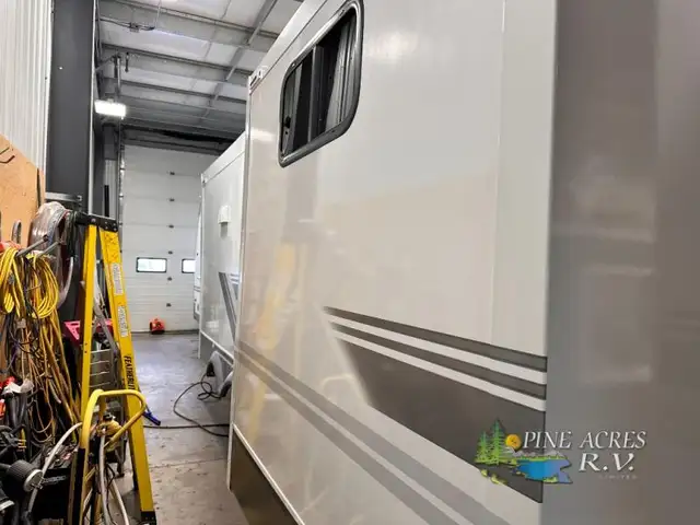 2026 Heartland Sundance Ultra-Lite 31BROK 3 Slides & Bunk Room - Photo 11