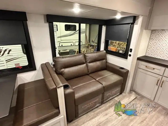 2026 Heartland Sundance Ultra-Lite 31BROK 3 Slides & Bunk Room - Photo 16