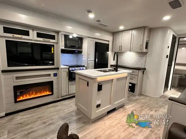 2026 Heartland Sundance Ultra-Lite 31BROK 3 Slides & Bunk Room - Photo 19