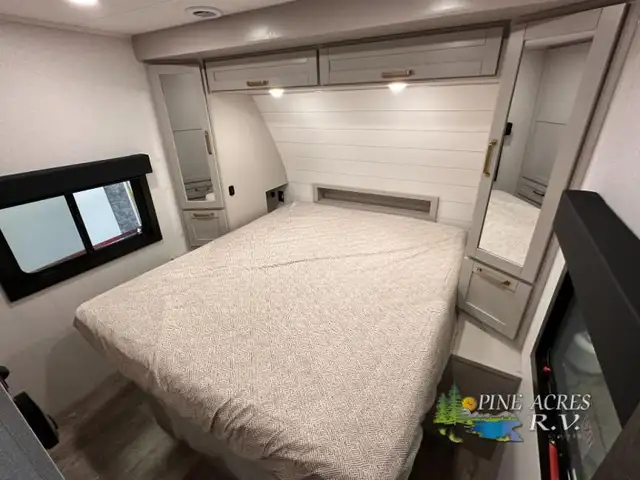 2026 Heartland Sundance Ultra-Lite 31BROK 3 Slides & Bunk Room - Photo 41