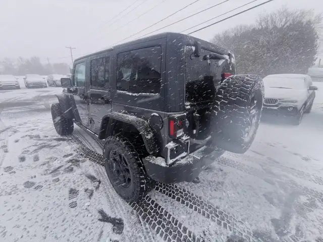 2017 Jeep Wrangler Unlimited Sport - Photo 7
