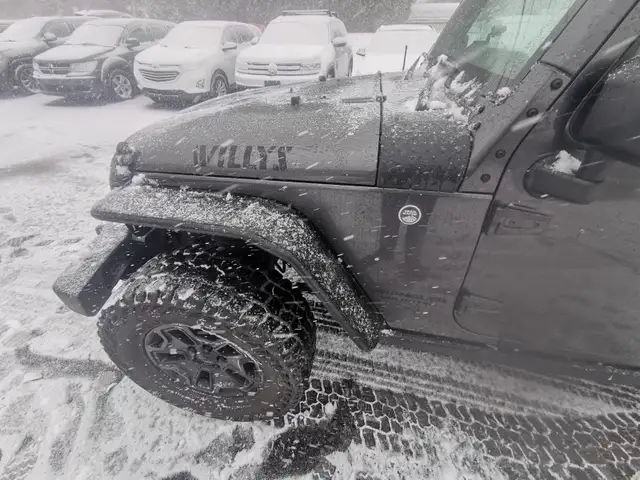 2017 Jeep Wrangler Unlimited Sport - Photo 9
