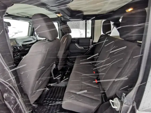 2017 Jeep Wrangler Unlimited Sport - Photo 19