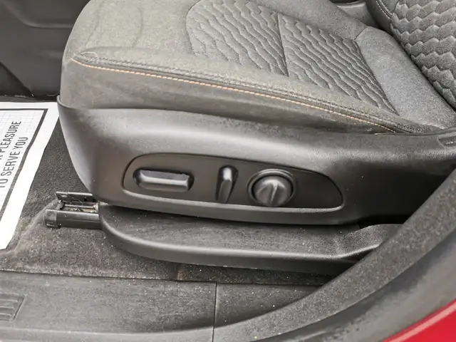 2019 Chevrolet Equinox LT - Photo 12
