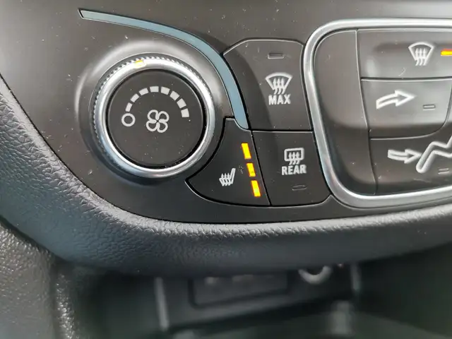 2019 Chevrolet Equinox LT - Photo 26