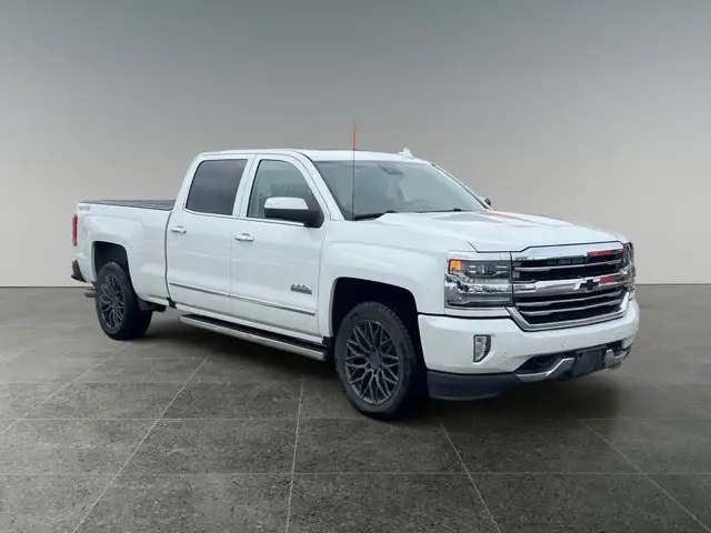 2017 Chevrolet Silverado 1500 High Country - Photo 9