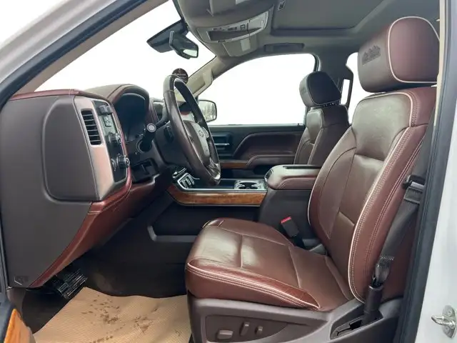2017 Chevrolet Silverado 1500 High Country - Photo 12