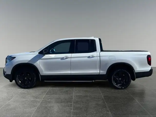 2022 Honda Ridgeline Black Edition - Photo 2