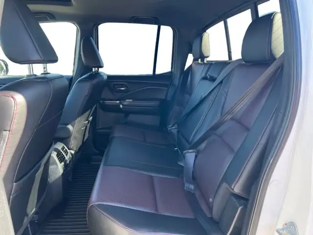 2022 Honda Ridgeline Black Edition - Photo 13