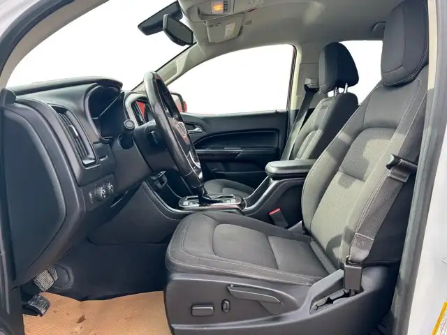 2020 GMC Canyon 4WD SLE - Photo 12