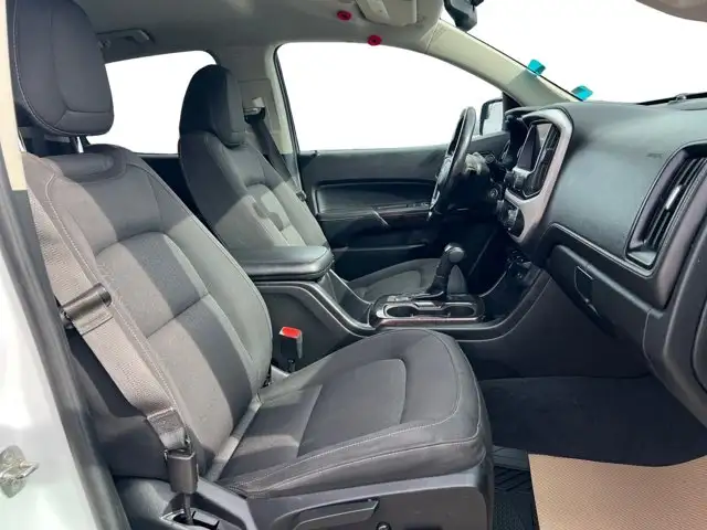 2020 GMC Canyon 4WD SLE - Photo 13