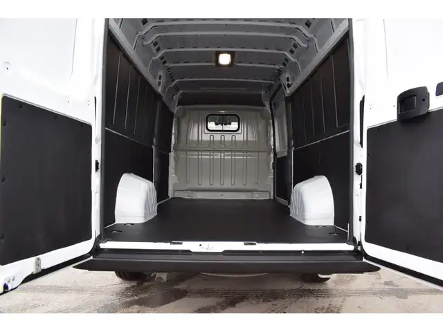 2025 Ram ProMaster Cargo Van 3500 High Roof Ext 159WB  Neuf - Photo 9