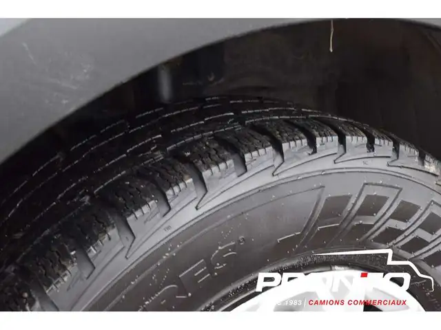 2022 Ford Transit T-350  14 pieds Isolé Sans Inspection Annu - Photo 13