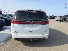 2022 Chrysler Pacifica Touring L AWD for sale - Photo 3