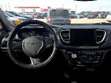 2022 Chrysler Pacifica Touring L AWD for sale - Photo 9