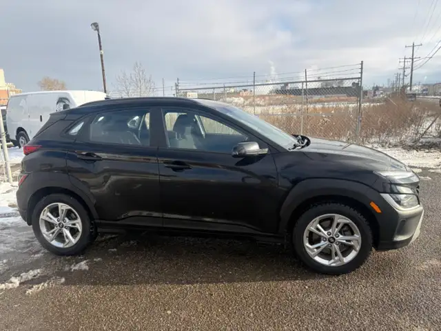 2022 Hyundai Kona 2.0L Preferred AWD - Photo 2