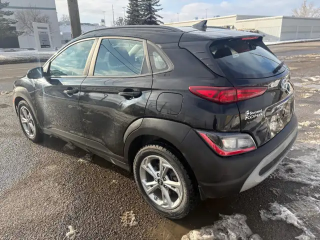 2022 Hyundai Kona 2.0L Preferred AWD - Photo 3