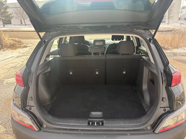 2022 Hyundai Kona 2.0L Preferred AWD - Photo 7